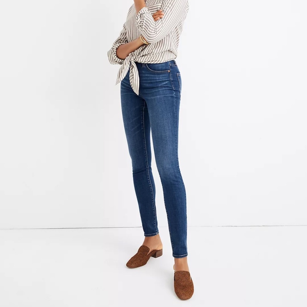 Madewell Curvy High-Rise Skinny Jeans in Hayes Wash